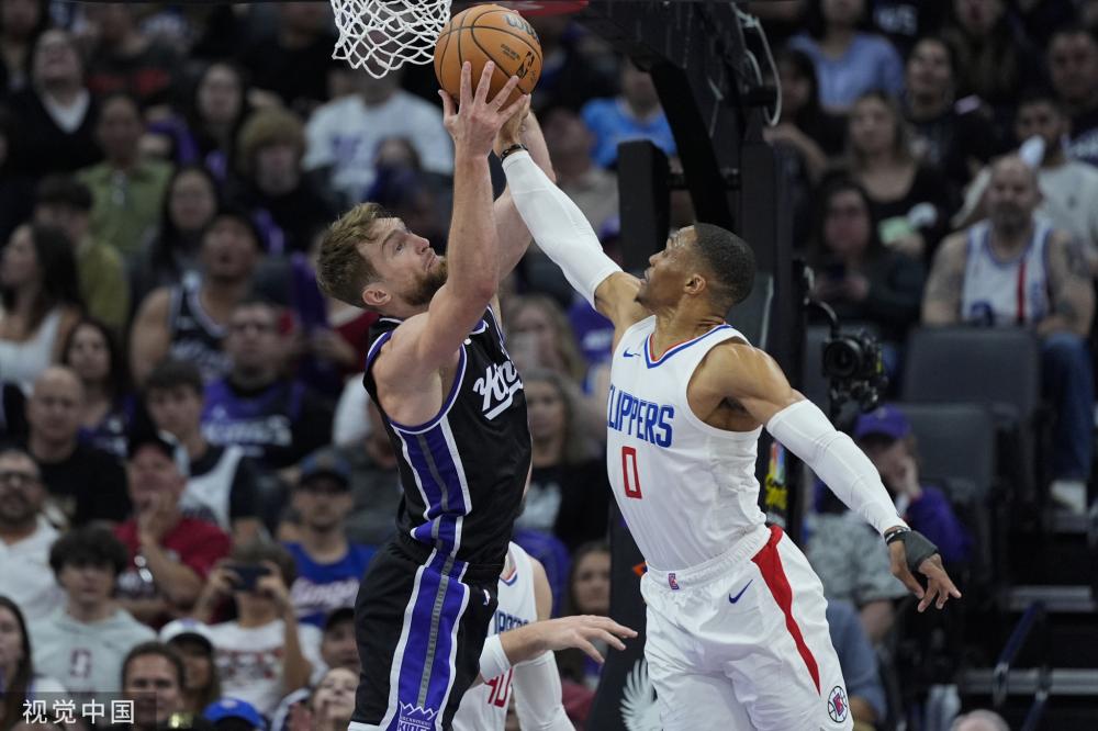 斯卢茨基作 斯卢茨基作