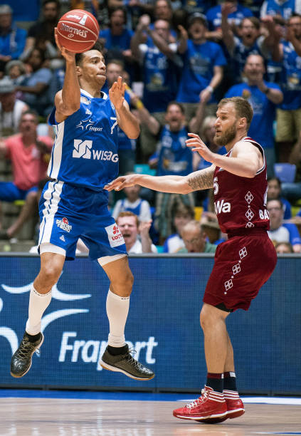 更有优势 更有优势